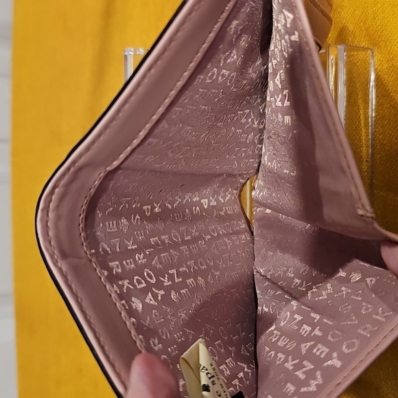 Kate Spade Grove Street Tellie Small Pink Wallet WLRU2822 EUC - Picture 11 of 15